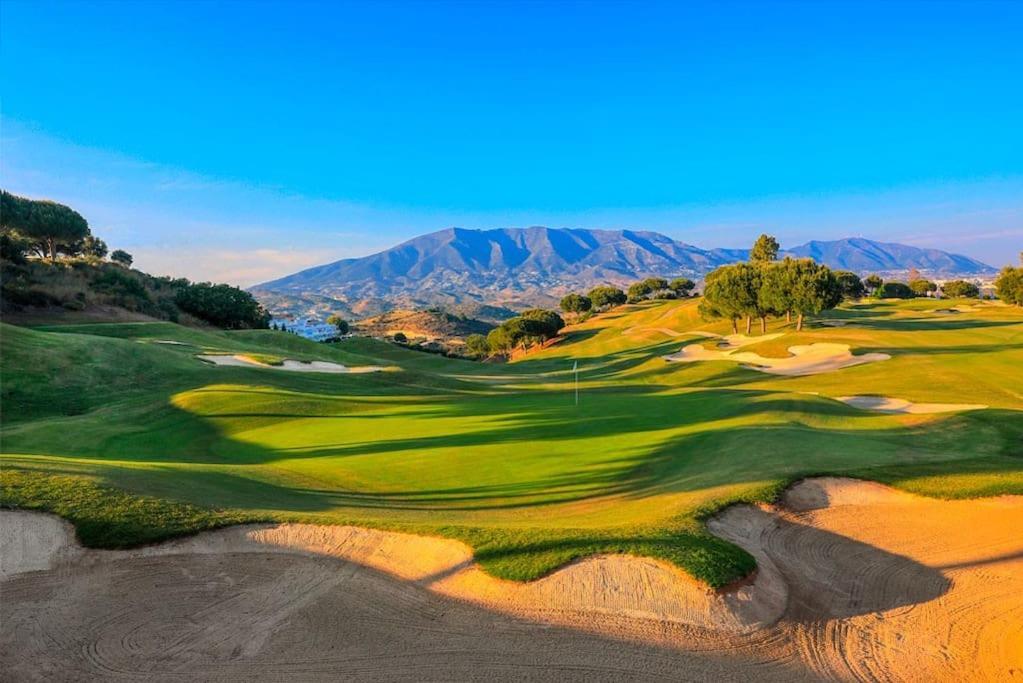 Harmony Golf Apartment Malaga
